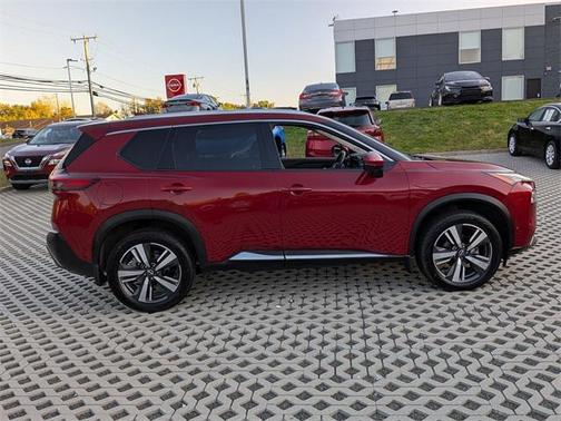 2022 Nissan Rogue SL