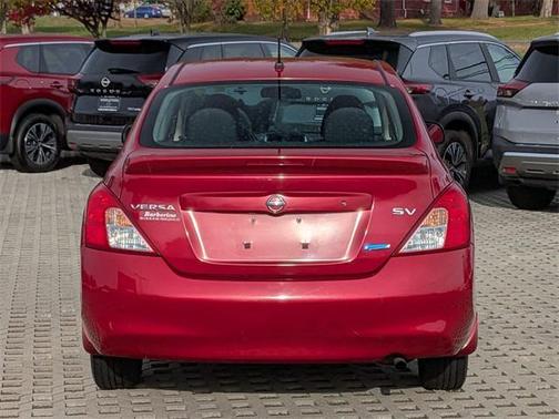 2014 Nissan Versa 1.6 SV
