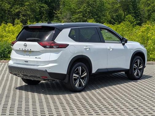2025 Nissan Rogue SL