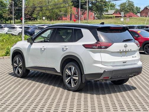 2025 Nissan Rogue SL