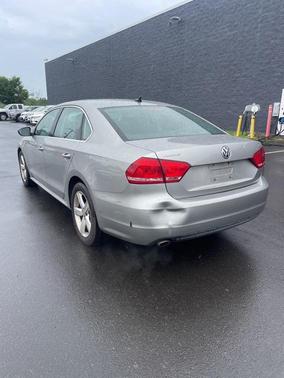 2012 Volkswagen Passat 2.5 SE