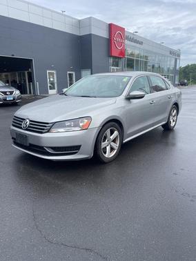 2012 Volkswagen Passat 2.5 SE