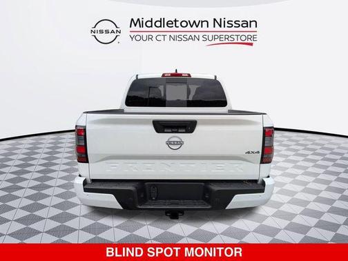 2025 Nissan Frontier SV