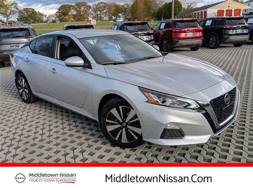 2022 Nissan Altima 2.5 SV