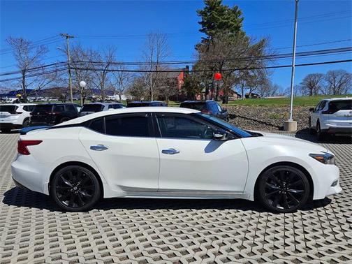 2017 Nissan Maxima 3.5 SR