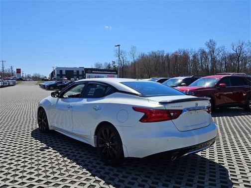 2017 Nissan Maxima 3.5 SR