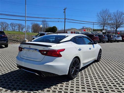 2017 Nissan Maxima 3.5 SR