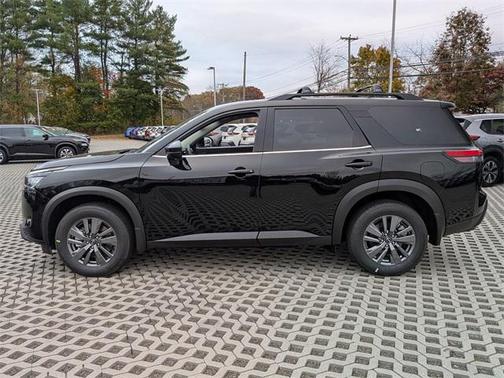 2025 Nissan Pathfinder SV 4WD