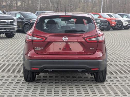 2022 Nissan Rogue Sport S