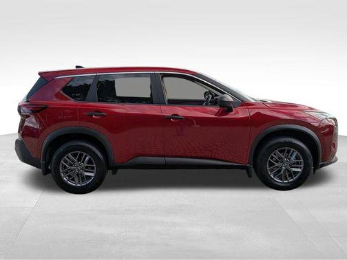 2022 Nissan Rogue S