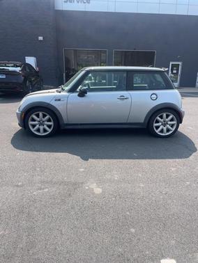 2006 MINI Cooper S Base