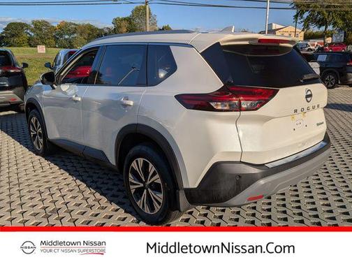 2021 Nissan Rogue SV