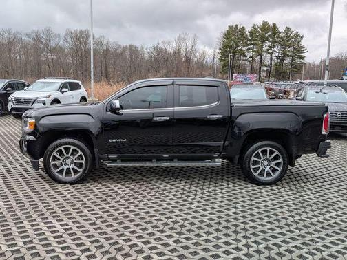 Onyx Black 2019 GMC Canyon Denali