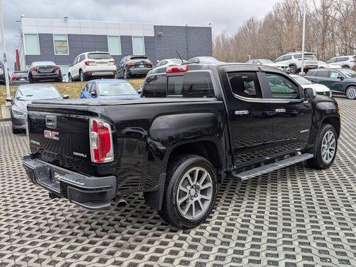 Onyx Black 2019 GMC Canyon Denali
