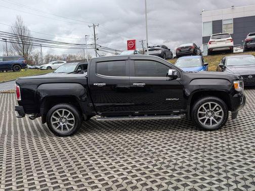 Onyx Black 2019 GMC Canyon Denali