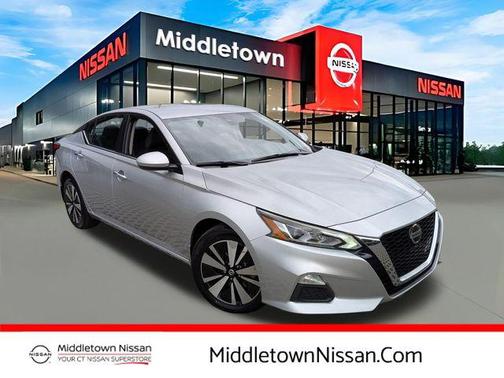 Brilliant Silver Metallic 2022 Nissan Altima 2.5 SV