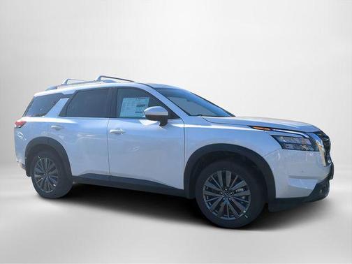 2025 Nissan Pathfinder SL 4WD