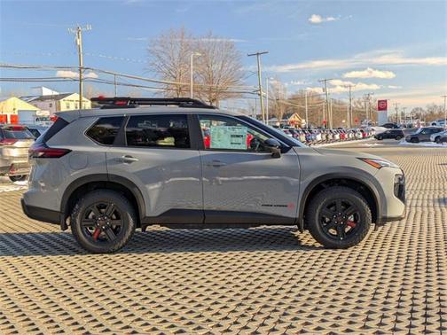 2025 Nissan Rogue Rock Creek