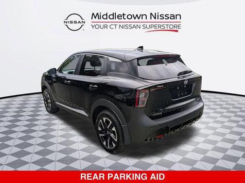 Super Black 2025 Nissan Kicks SV