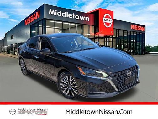 Super Black 2023 Nissan Altima 2.5 SV
