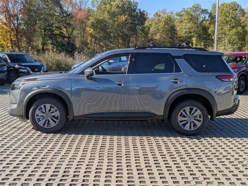 2025 Nissan Pathfinder SV 4WD