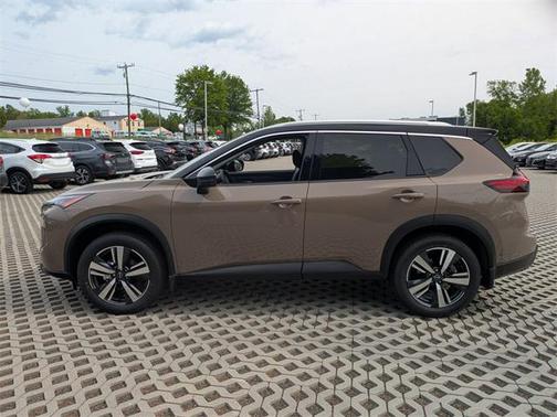 2025 Nissan Rogue SL