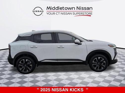 2025 Nissan Kicks S