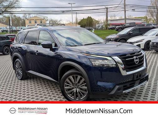 Deep Ocean Blue Pearl 2024 Nissan Pathfinder SL 4WD