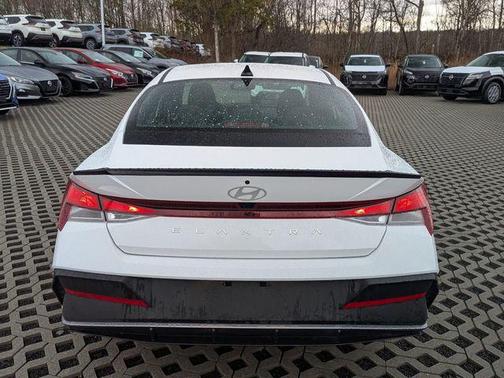 2025 Hyundai ELANTRA Sport