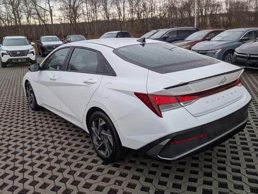 2025 Hyundai ELANTRA Sport