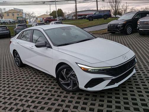 2025 Hyundai ELANTRA Sport