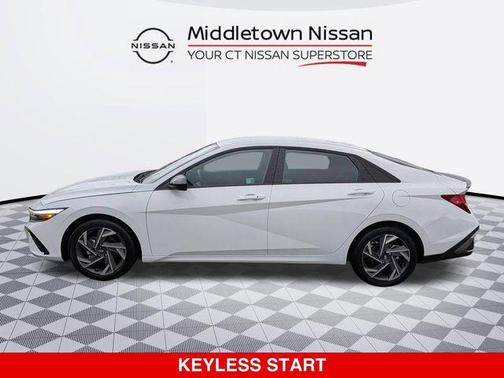 2025 Hyundai ELANTRA Sport