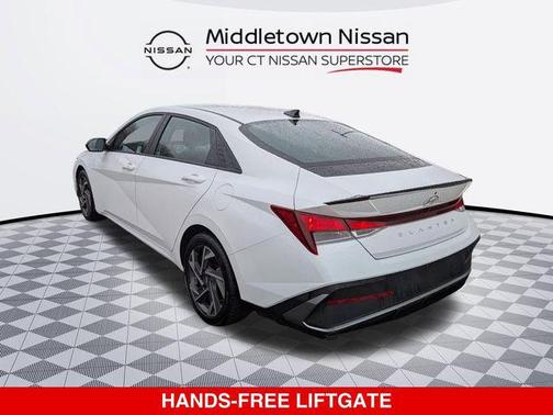 2025 Hyundai ELANTRA Sport