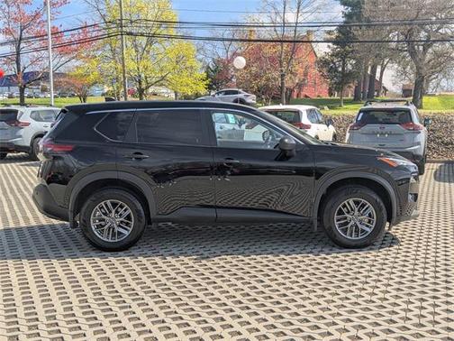 2022 Nissan Rogue S