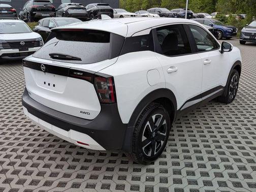 Fresh Powder 2025 Nissan Kicks SV