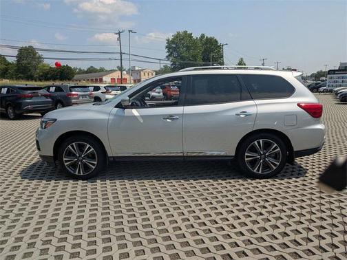 2019 Nissan Pathfinder Platinum