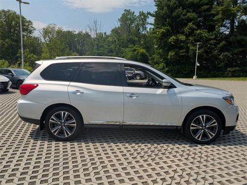 2019 Nissan Pathfinder Platinum