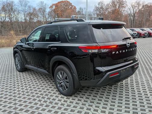 2025 Nissan Pathfinder SV 4WD