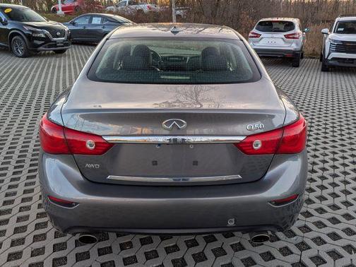 2014 INFINITI Q50 Premium