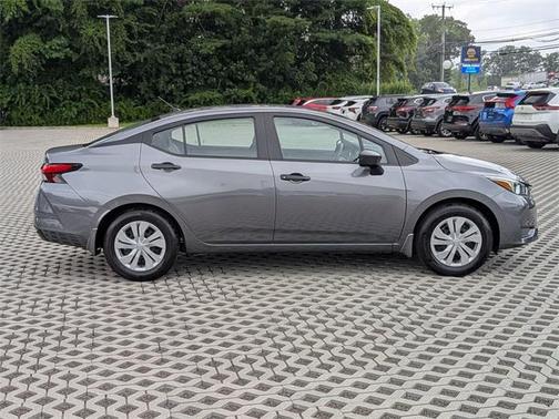 2024 Nissan Versa 1.6 S
