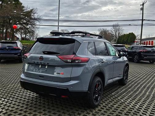 2025 Nissan Rogue Rock Creek