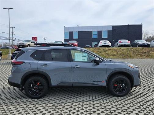 2025 Nissan Rogue Rock Creek