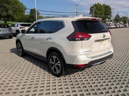 2020 Nissan Rogue SV