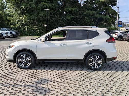2020 Nissan Rogue SV