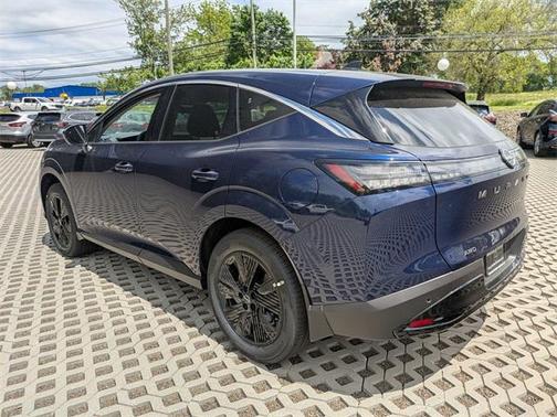 2025 Nissan Murano SV