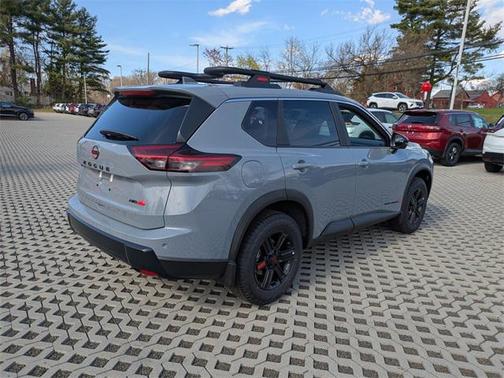 2025 Nissan Rogue Rock Creek