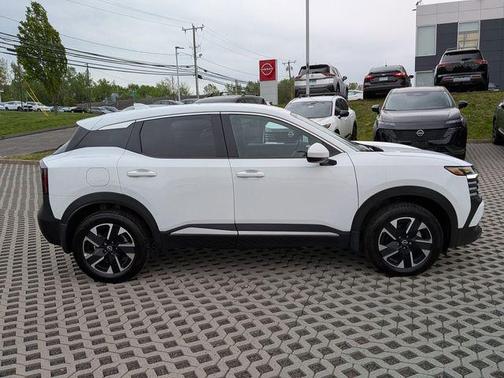 Fresh Powder 2025 Nissan Kicks SV