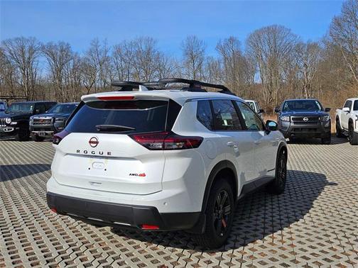 2025 Nissan Rogue Rock Creek