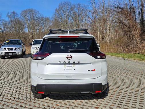 2025 Nissan Rogue Rock Creek