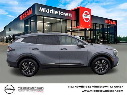 Everlasting Silver 2024 Kia Sportage EX